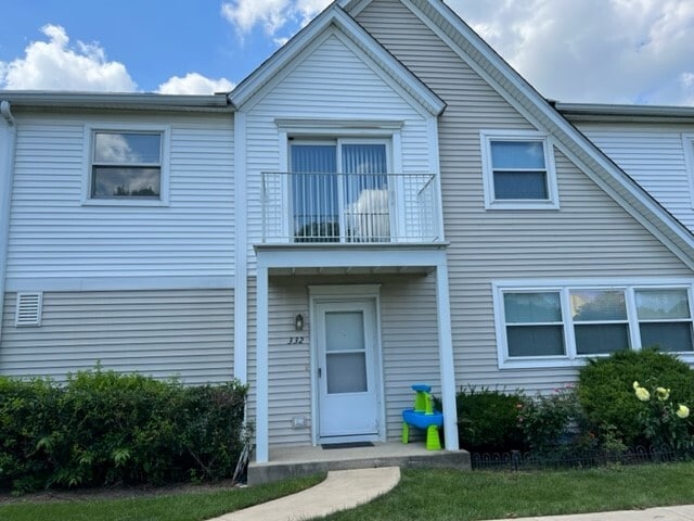 property at 332 Inverrary Ln