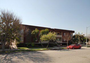 324 W Maple St in Glendale, CA - Foto de edificio - Building Photo