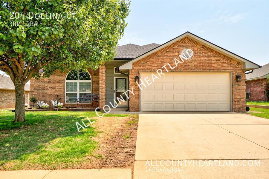 204 Dollina Ct in Norman, OK - Building Photo