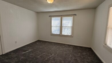 1229 N Center Ave in Shawnee, OK - Building Photo - Building Photo