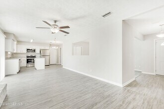 6048 Judy Dr in Jacksonville, FL - Building Photo - Building Photo