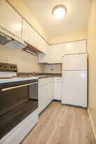 509 W Briar Pl, Unit #203 in Chicago, IL - Building Photo