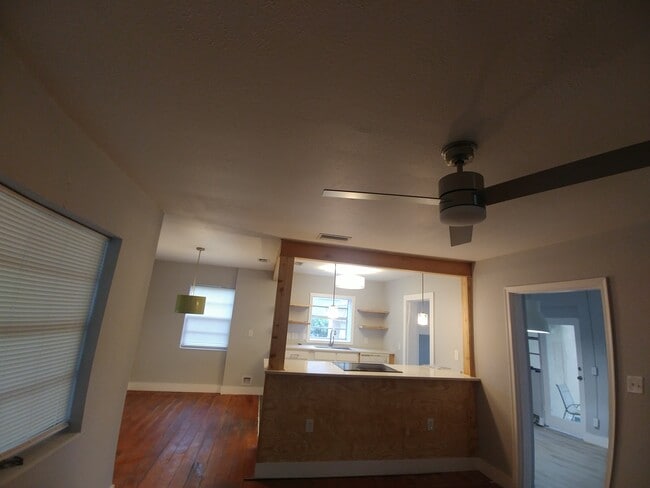 property at 3712 W Horatio St