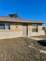 1203 NE 8th Terrace in Cape Coral, FL - Building Photo