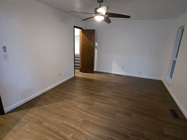 property at 8912 N Markwell Ave