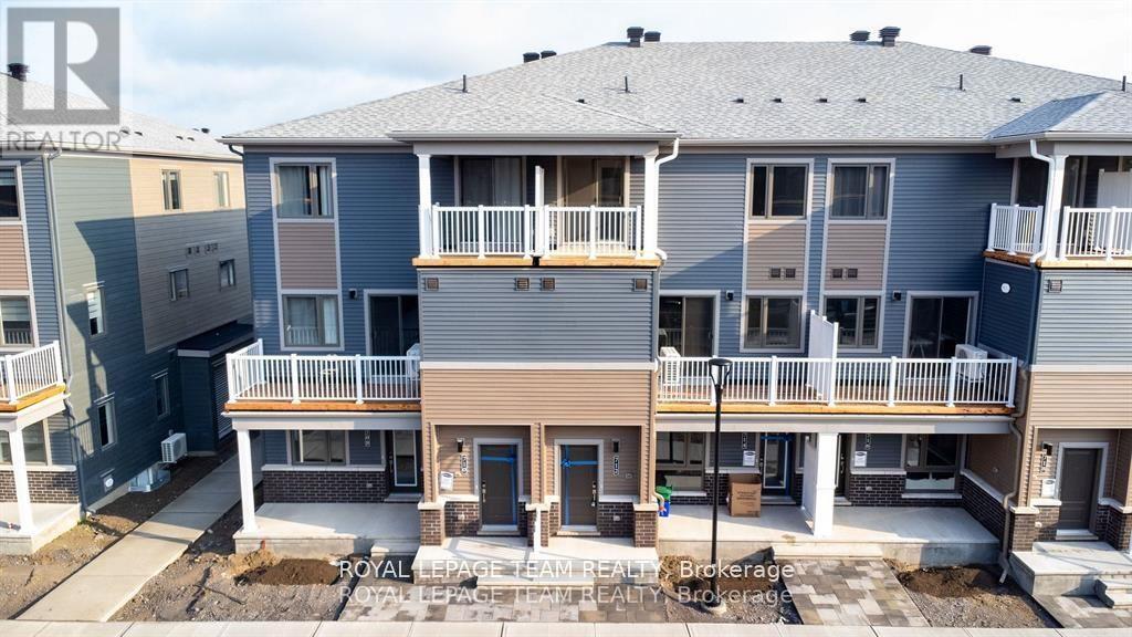 712 Parnian Private in Ottawa, ON - Building Photo