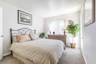 Tierra Pointe in Albuquerque, NM - Building Photo - Interior Photo