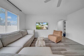 5548 Dartmouth Ave N in St. Petersburg, FL - Building Photo - Building Photo