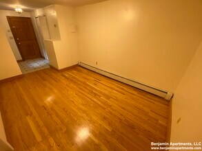 39 Charles St, Unit 2 in Boston, MA - Building Photo - Building Photo