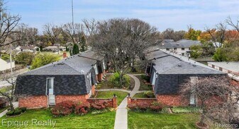 13337 W Nine Mile Rd, Unit 102 in Oak Park, MI - Building Photo