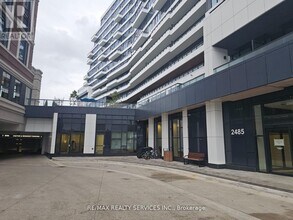2485 Eglinton Ave W in Mississauga, ON - Building Photo - Building Photo