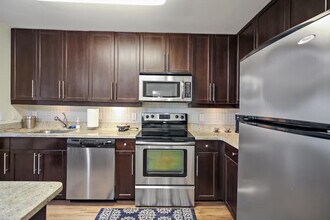 599 John Carlyle St in Alexandria, VA - Building Photo - Building Photo