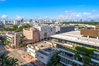2301 Collins Ave, Unit 1229 in Miami Beach, FL - Building Photo - Building Photo