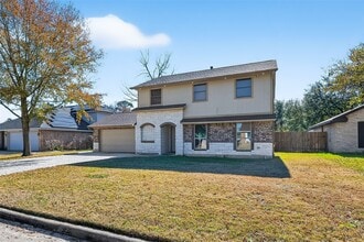 17634 Huntersglen Cir in Humble, TX - Building Photo - Building Photo