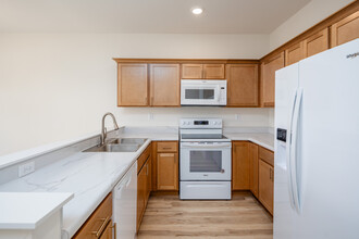 Summerland Townhomes in Bowling Green, KY - Building Photo - Interior Photo