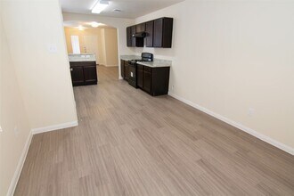 948 River Sage Ct in La Marque, TX - Building Photo - Building Photo