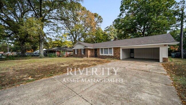 3770 Wisteria Cove in Memphis, TN - Building Photo - Building Photo