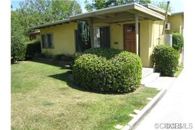 300 W Washington Blvd in Pasadena, CA - Foto de edificio - Building Photo