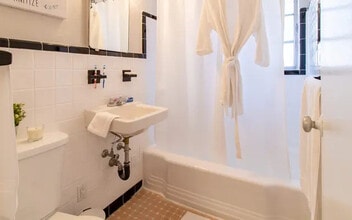 Lake Ivanhoe Shores Apartments in Orlando, FL - Building Photo - Building Photo