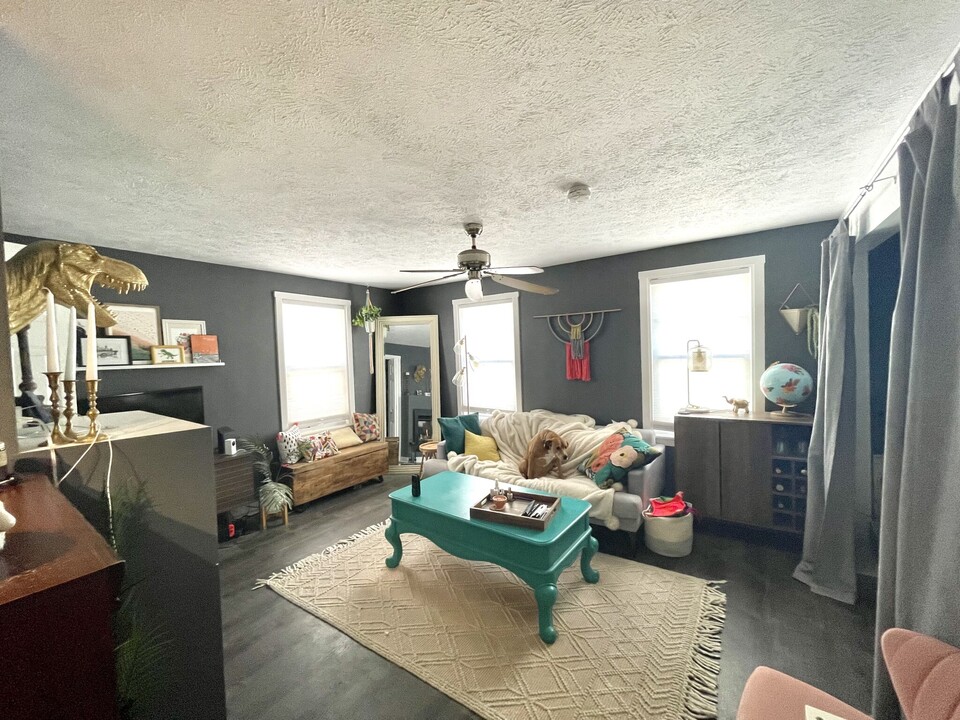 527 E 3rd St, Unit 525-2F in Boston, MA - Building Photo