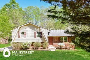 2874 Preston Dr in Rex, GA - Building Photo