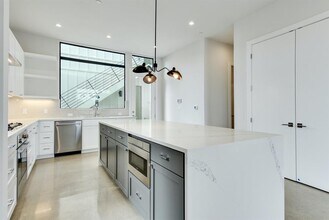 2517 Philomena St in Austin, TX - Building Photo - Building Photo