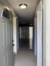 863 Crystal Lake Dr in Pompano Beach, FL - Building Photo - Building Photo