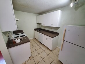 116 Sycamore St, Unit 21 in Somerville, MA - Building Photo - Building Photo