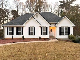 8320 Jensen Trail in Gainesville, GA - Building Photo