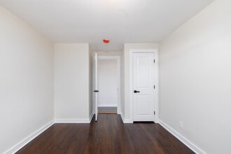28 Aircraft Rd in Southington, CT - Building Photo - Building Photo