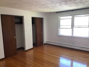 1195 Boylston St, Unit 1195 in Chestnut Hill, MA - Building Photo - Building Photo