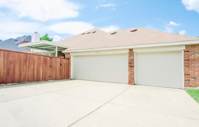 5418 Somerset Dr in Rowlett, TX - Building Photo - Building Photo