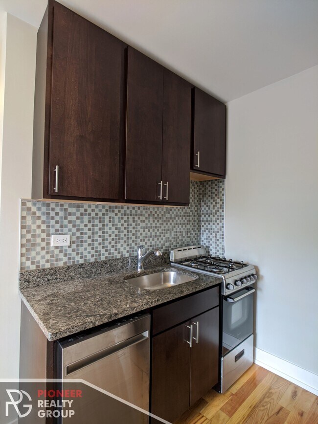 2850 N Mildred Ave, Unit 1