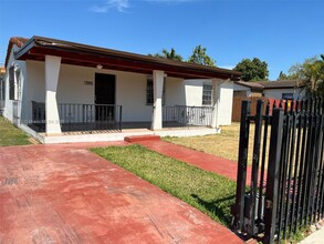 7591 SW 28th Street Rd in Miami, FL - Building Photo - Building Photo