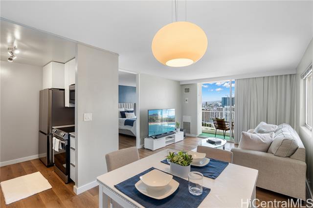 400 Hobron Ln in Honolulu, HI - Foto de edificio - Building Photo