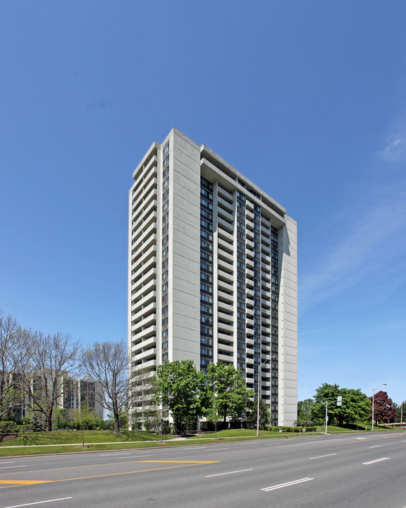 Highpoint in Toronto, ON - Building Photo