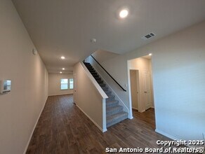 4846 Nueces Path in San Antonio, TX - Foto de edificio - Building Photo