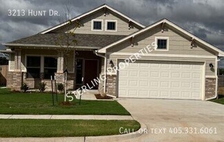 3213 Hunt Dr in Guthrie, OK - Building Photo