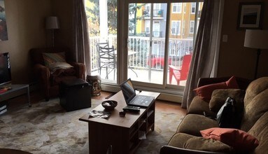 Mission Riverside Apartments in Calgary, AB - Building Photo - Other