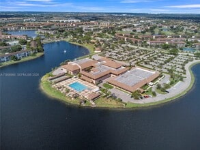 12950 SW 13th St in Pembroke Pines, FL - Foto de edificio - Building Photo