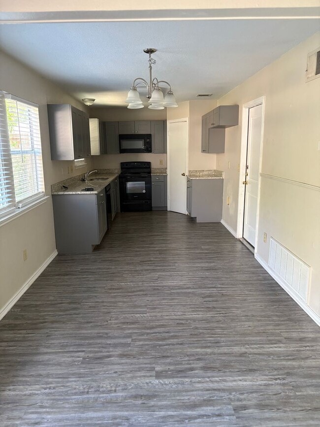 9931 Royal Hunt in San Antonio, TX - Building Photo - Building Photo