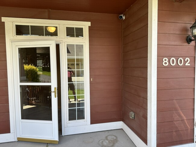 8002 W 21st Ave in Kennewick, WA - Building Photo - Building Photo