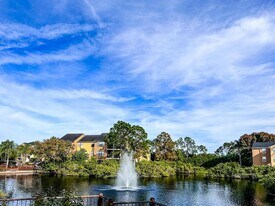 11901 4th St N, Unit 8102 in St. Petersburg, FL - Building Photo