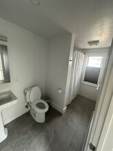 85 West St, Unit 85 West in Winooski, VT - Foto de edificio - Building Photo