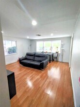 6134 Buchanan St in Hollywood, FL - Building Photo - Building Photo