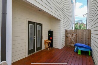 1059 W 25th St in Houston, TX - Building Photo - Building Photo