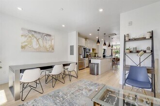 1701 MLK Jr Blvd in Austin, TX - Building Photo - Building Photo