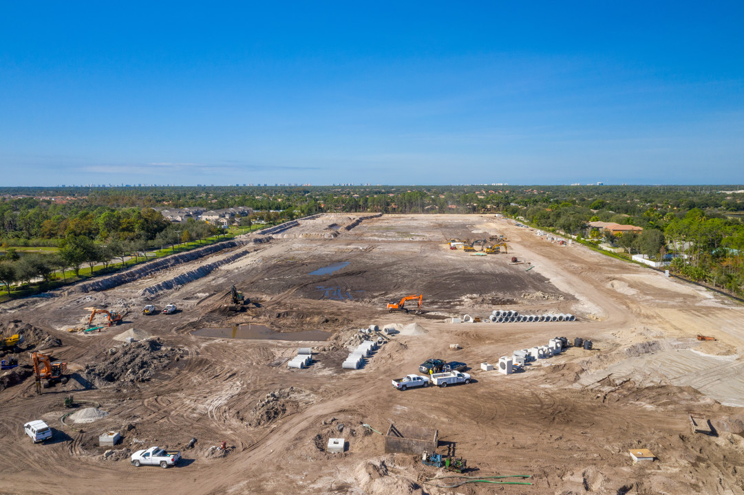 Meadowwood in Naples, FL - Building Photo