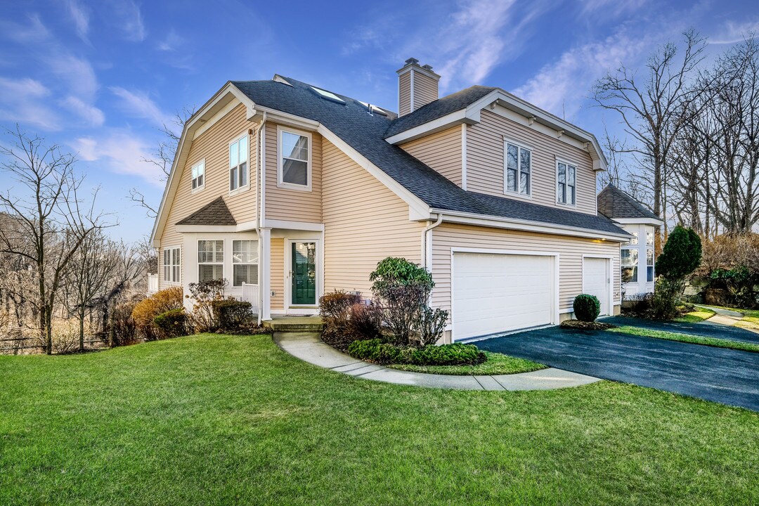 3 Winding Ridge Rd in White Plains, NY - Foto de edificio