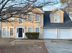 6544 Huntington Ct in Lithonia, GA - Building Photo